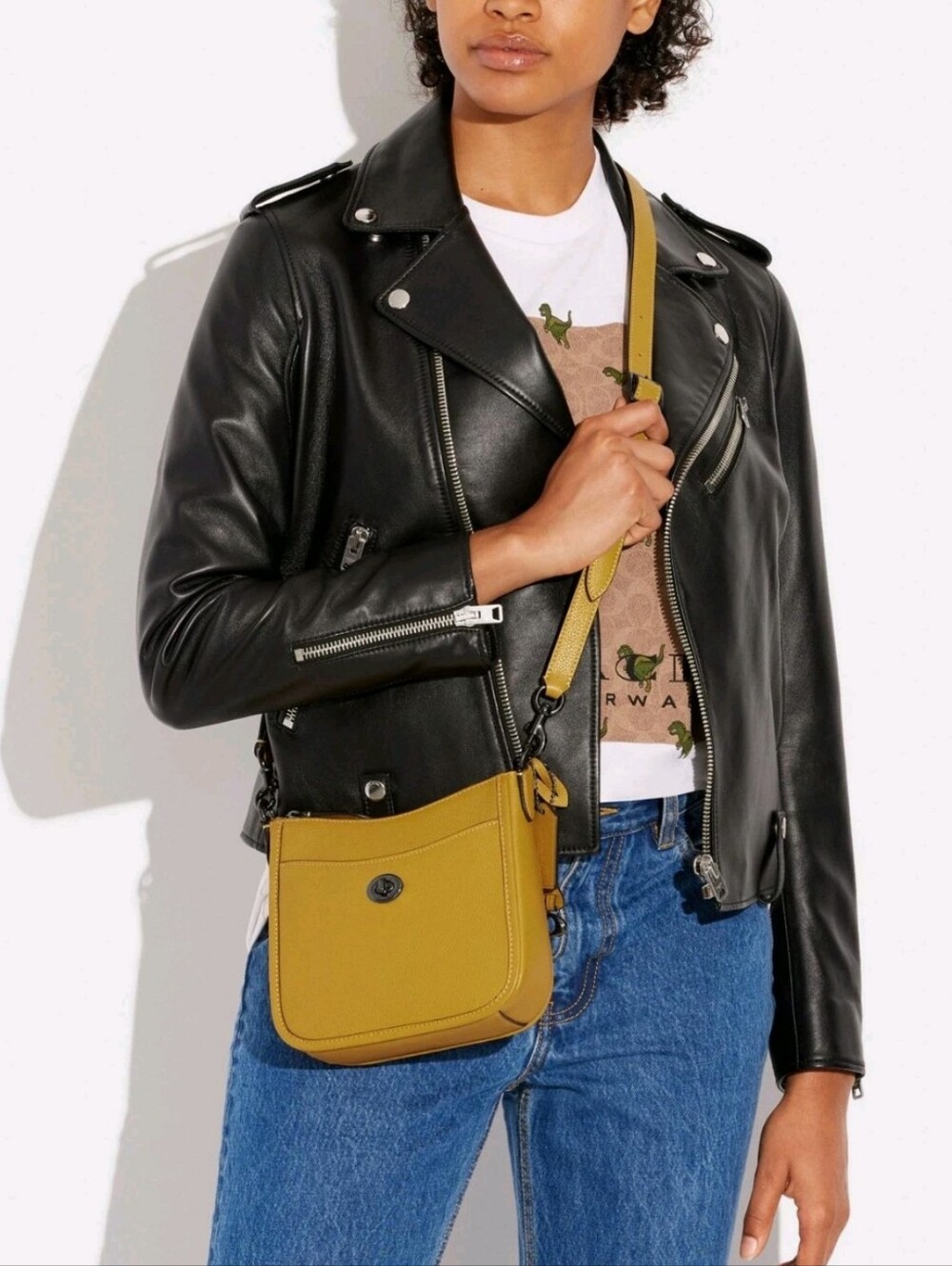 COACH Pebble Leather Chaise Crossbody 19 Bag ~ Style CC390 Flax Color Like New - Picture 2 of 16